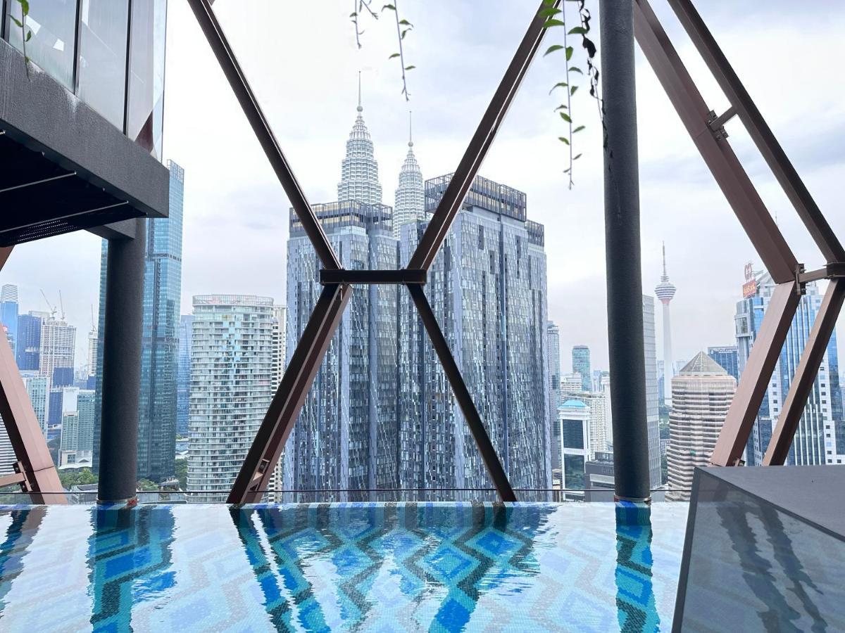 Scarletz Suites Klcc Twin Tower By Purple Orchid Kuala Lumpur Eksteriør billede